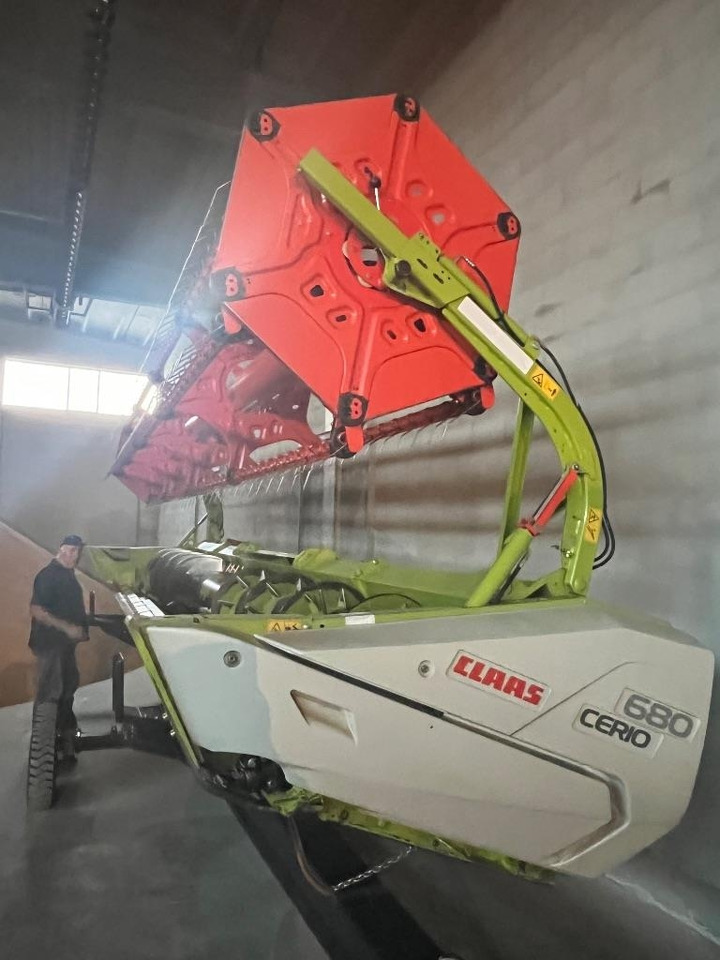 Claas Lexion 7700 TT RISO  - حصادة: صورة 2 Claas Lexion 7700 TT RISO  - حصادة: صورة 2