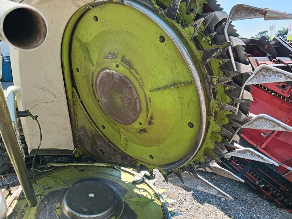 Claas Orbis 600 - ماكينات نشر التبن: صورة 3 Claas Orbis 600 - ماكينات نشر التبن: صورة 3