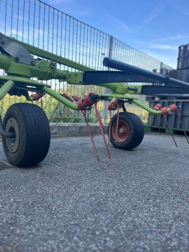 Claas VOLTO 65 - نشارة الدريس/ شوكة جرف: صورة 3 Claas VOLTO 65 - نشارة الدريس/ شوكة جرف: صورة 3