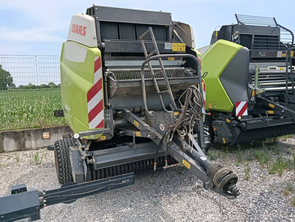 Claas Variant 480 RF - آلة بالات دائرية: صورة 1 Claas Variant 480 RF - آلة بالات دائرية: صورة 1