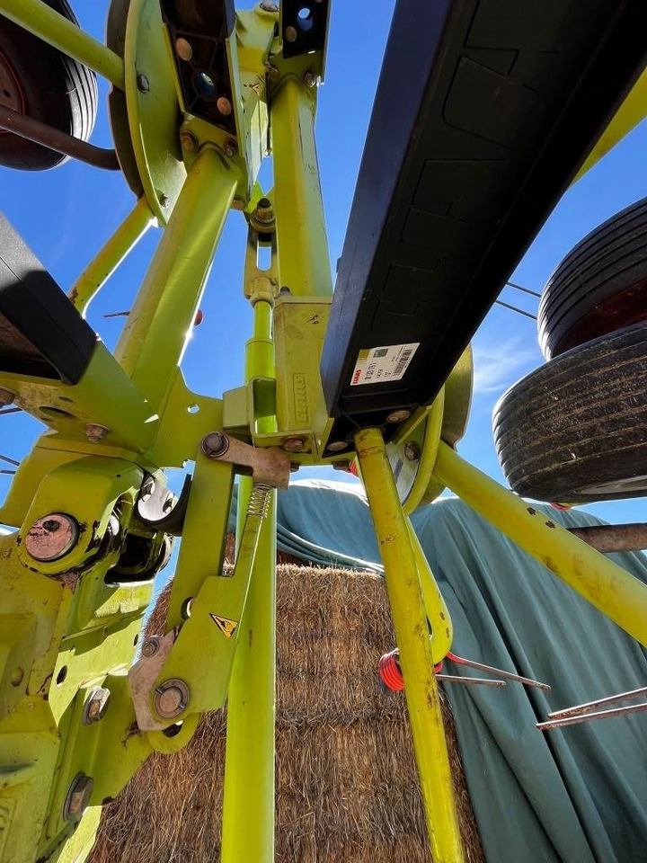Claas Volto 900 T - نشارة الدريس/ شوكة جرف: صورة 3 Claas Volto 900 T - نشارة الدريس/ شوكة جرف: صورة 3