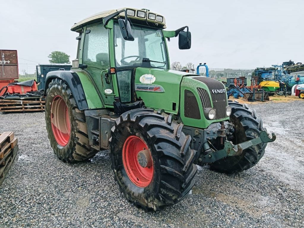 Fendt Farmer 411 Vario - جرار: صورة 1 Fendt Farmer 411 Vario - جرار: صورة 1