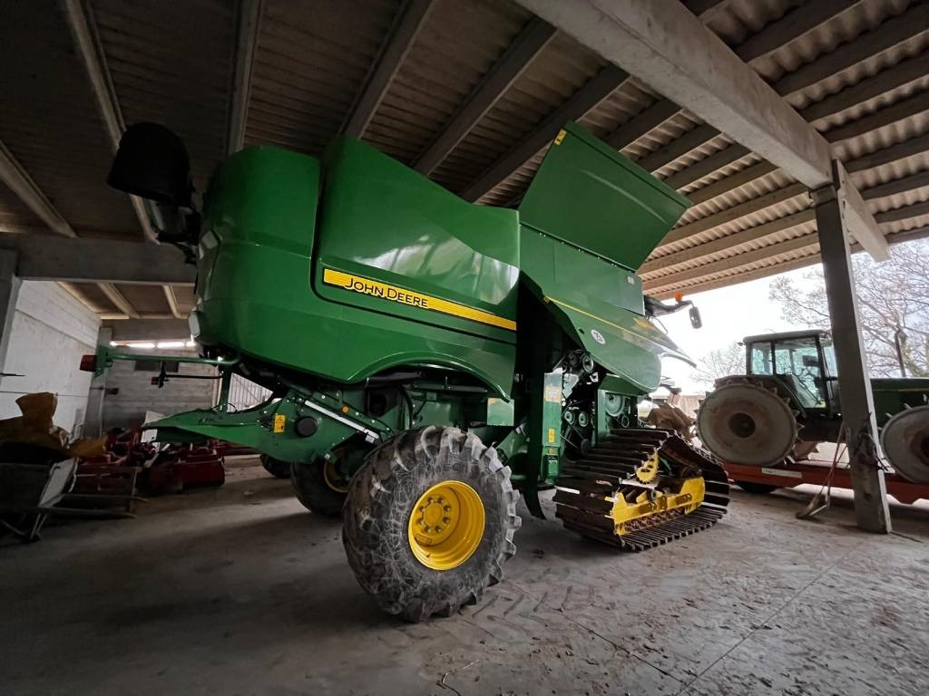 John Deere S 670 i RISO - حصادة: صورة 4 John Deere S 670 i RISO - حصادة: صورة 4