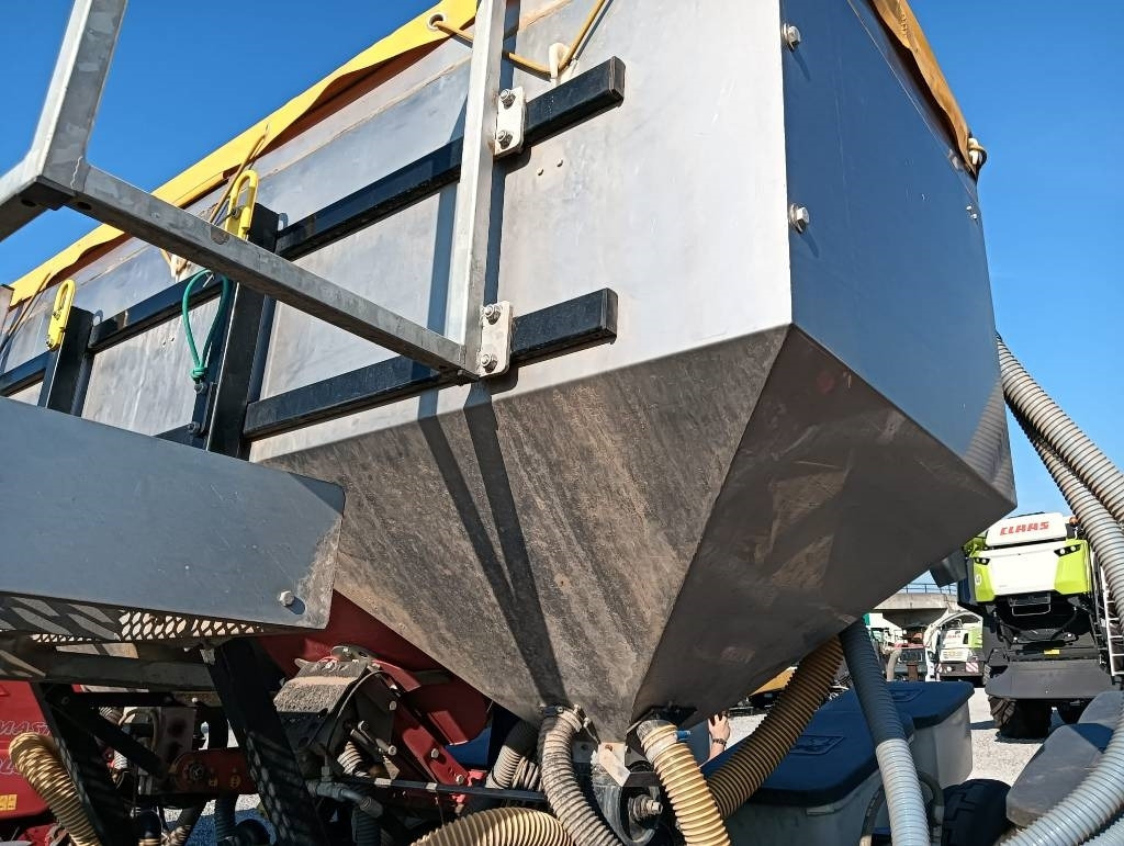 Kinze 3000 - آلة البذر الدقيق: صورة 3 Kinze 3000 - آلة البذر الدقيق: صورة 3