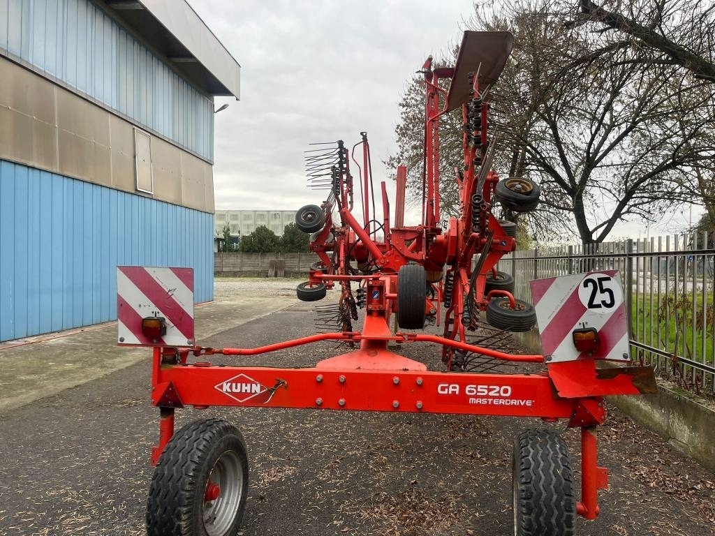 Kuhn 6520 - نشارة الدريس/ شوكة جرف: صورة 5 Kuhn 6520 - نشارة الدريس/ شوكة جرف: صورة 5