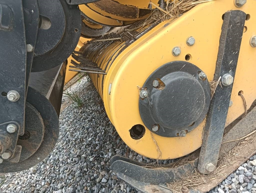 New Holland PICK UP 3 MT - ماكينات نشر التبن: صورة 5 New Holland PICK UP 3 MT - ماكينات نشر التبن: صورة 5