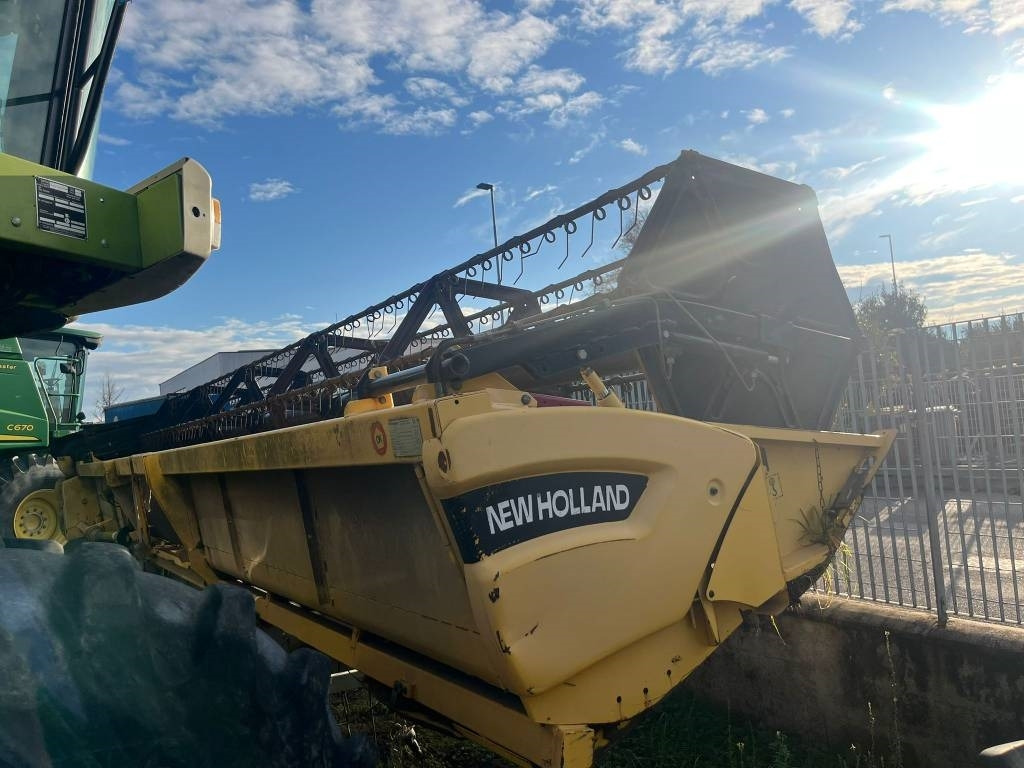 New Holland Tipo 30 - ملحقات حصادات: صورة 1 New Holland Tipo 30 - ملحقات حصادات: صورة 1