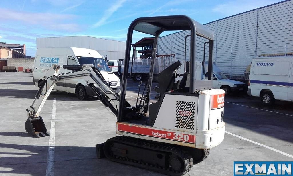 Bobcat X 320 - حفار صغير: صورة 3 Bobcat X 320 - حفار صغير: صورة 3