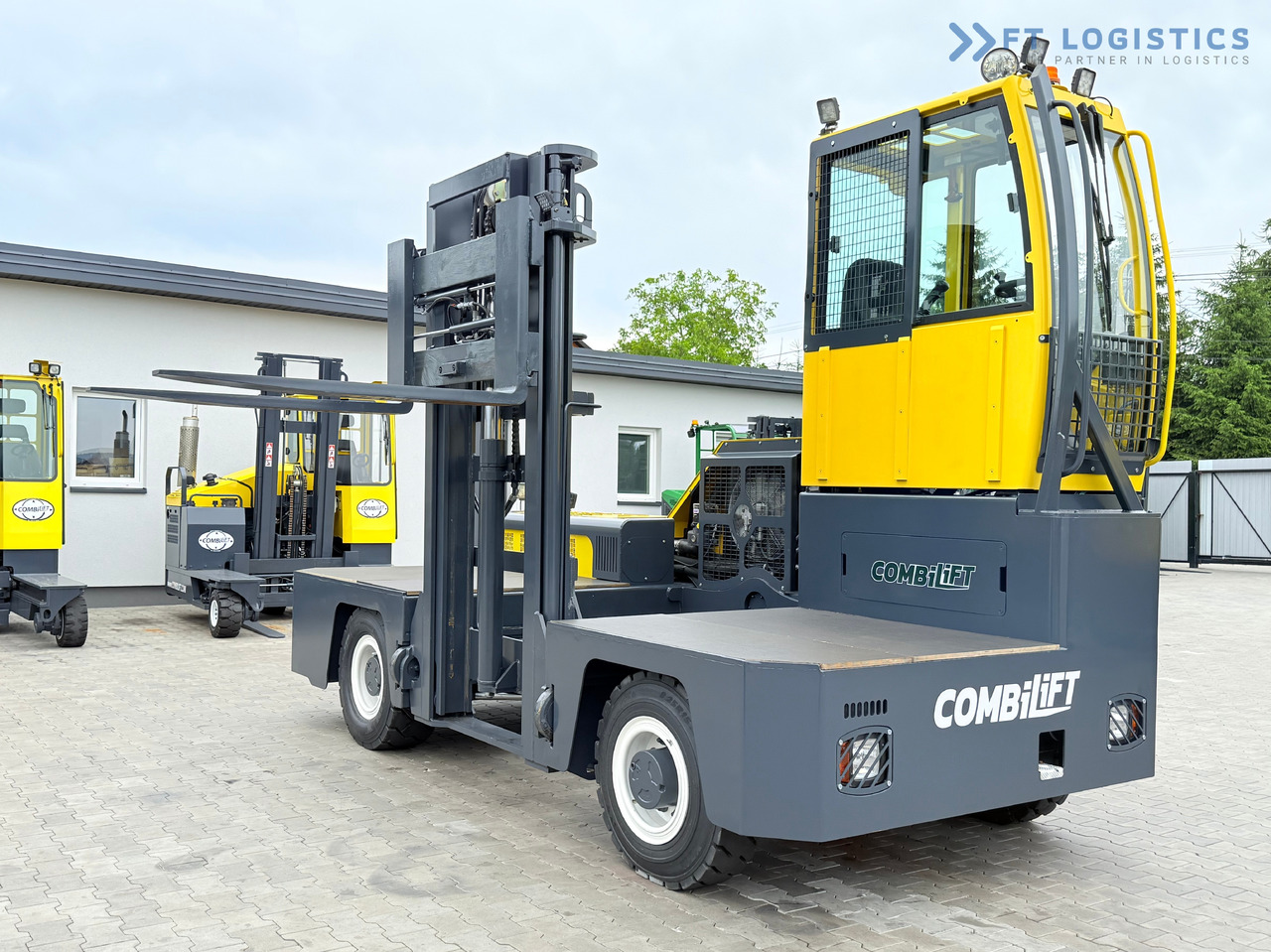 COMBILIFT C6000FSL / DIESEL / DUPLEX - 4100MM / 1400MM FORKS / SIDE LOADER / 6000KG CAPACITY / FREE LIFT / DEUTZ ENGINE / EXCELLENT CONDITION - شاحنة بلودر جانبي: صورة 1 COMBILIFT C6000FSL / DIESEL / DUPLEX - 4100MM / 1400MM FORKS / SIDE LOADER / 6000KG CAPACITY / FREE LIFT / DEUTZ ENGINE / EXCELLENT CONDITION - شاحنة بلودر جانبي: صورة 1