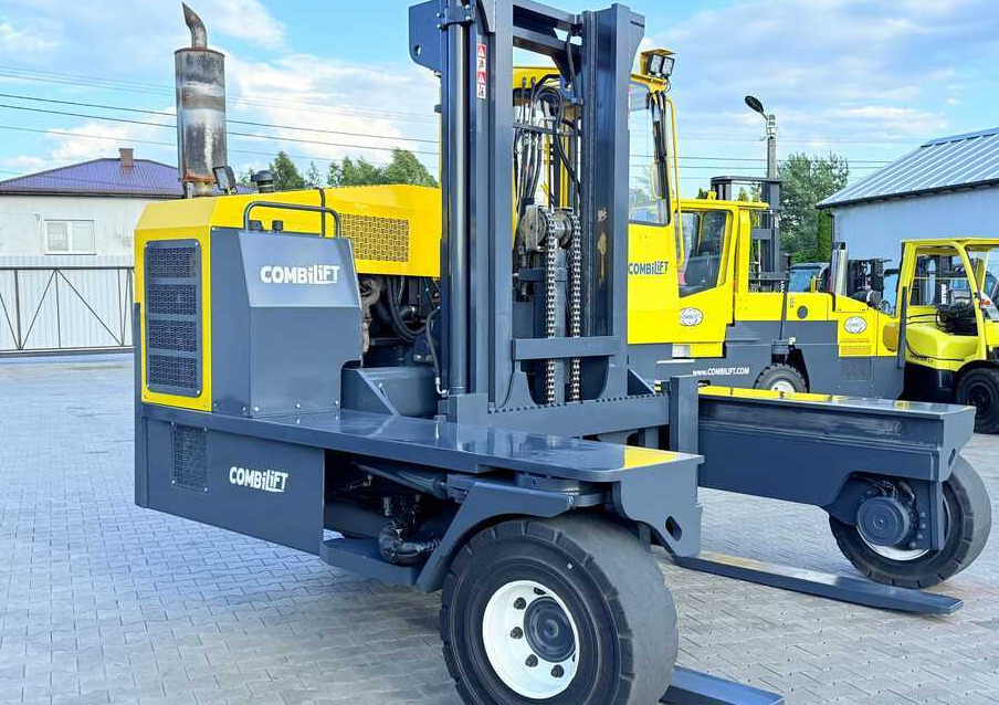 Combilift C14000 / DUPLEX - 3600 / GAS / FREE-LIFT - رافعة شوكية للوصول للأماكن الضيقة ب4 اتجاهات: صورة 3 Combilift C14000 / DUPLEX - 3600 / GAS / FREE-LIFT - رافعة شوكية للوصول للأماكن الضيقة ب4 اتجاهات: صورة 3