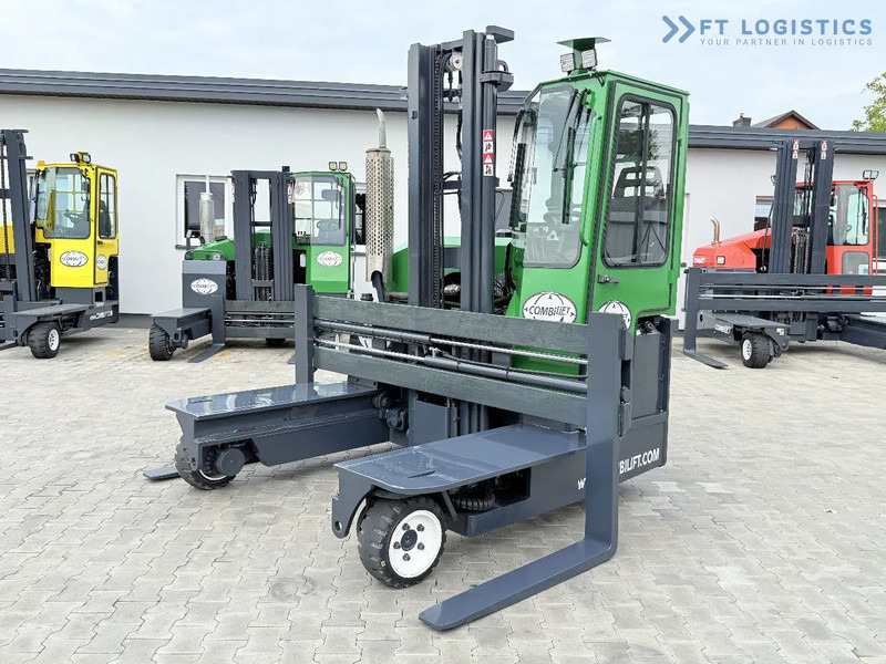Combilift C3000 / DIESEL / DUPLEX - 4000MM / WIDE FORK POSITIONER 2700MM / FULL HEATED CABIN / ONLY 6905H / CONDITION - LIKE NEW! C3000 / - رافعة شوكية للوصول للأماكن الضيقة ب4 اتجاهات: صورة 1 Combilift C3000 / DIESEL / DUPLEX - 4000MM / WIDE FORK POSITIONER 2700MM / FULL HEATED CABIN / ONLY 6905H / CONDITION - LIKE NEW! C3000 / - رافعة شوكية للوصول للأماكن الضيقة ب4 اتجاهات: صورة 1