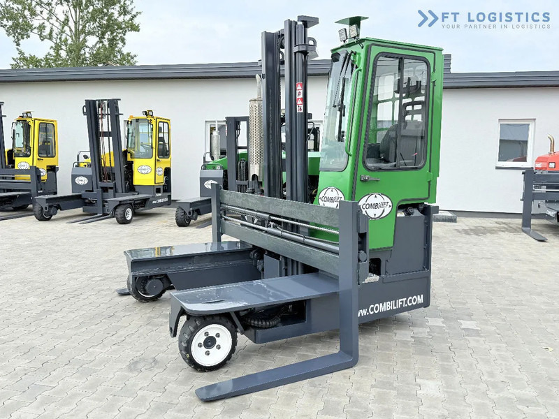 Combilift C3000 / DIESEL / DUPLEX - 4000MM / WIDE FORK POSITIONER 2700MM / FULL HEATED CABIN / ONLY 6905H / CONDITION - LIKE NEW! C3000 / - رافعة شوكية للوصول للأماكن الضيقة ب4 اتجاهات: صورة 2 Combilift C3000 / DIESEL / DUPLEX - 4000MM / WIDE FORK POSITIONER 2700MM / FULL HEATED CABIN / ONLY 6905H / CONDITION - LIKE NEW! C3000 / - رافعة شوكية للوصول للأماكن الضيقة ب4 اتجاهات: صورة 2