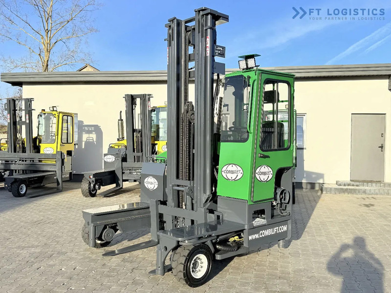 Combilift C4000 / GAS / TRIPLEX - 6900MM / FREE-LIFT / FULL CABIN C4000 / GAS / TRIPLEX - 6900MM / FREE-LIFT / FULL CABIN - رافعة شوكية للوصول للأماكن الضيقة ب4 اتجاهات: صورة 2 Combilift C4000 / GAS / TRIPLEX - 6900MM / FREE-LIFT / FULL CABIN C4000 / GAS / TRIPLEX - 6900MM / FREE-LIFT / FULL CABIN - رافعة شوكية للوصول للأماكن الضيقة ب4 اتجاهات: صورة 2