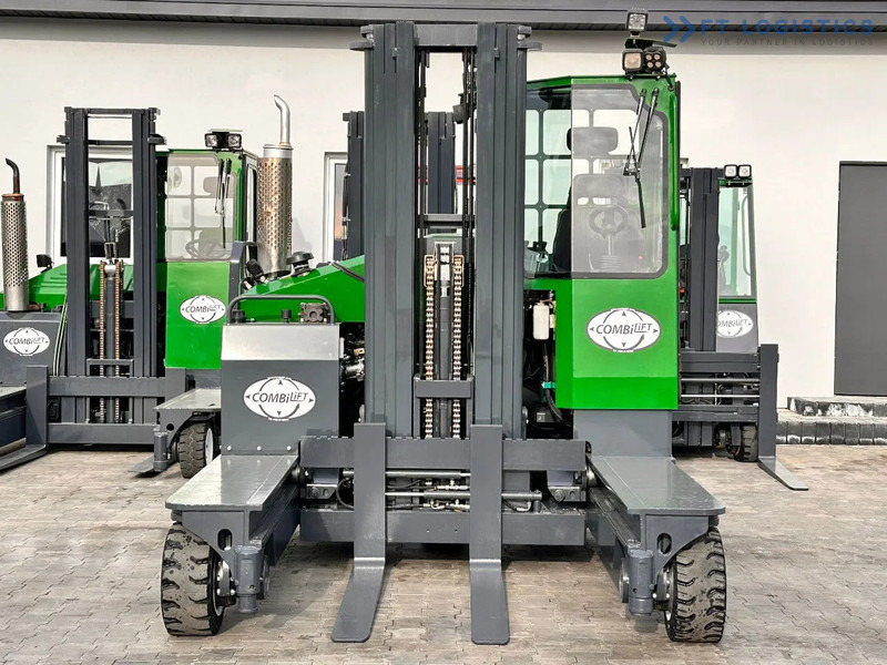 Combilift C4500 / LPG / TRIPLEX / 5500MM / FREE LIFT / HYDRAULIC FORK SHIFT / Like New C4500 / LPG / TRIPLEX / 5500MM / FREE LIFT / HYDRAU - رافعة شوكية للوصول للأماكن الضيقة ب4 اتجاهات: صورة 4 Combilift C4500 / LPG / TRIPLEX / 5500MM / FREE LIFT / HYDRAULIC FORK SHIFT / Like New C4500 / LPG / TRIPLEX / 5500MM / FREE LIFT / HYDRAU - رافعة شوكية للوصول للأماكن الضيقة ب4 اتجاهات: صورة 4