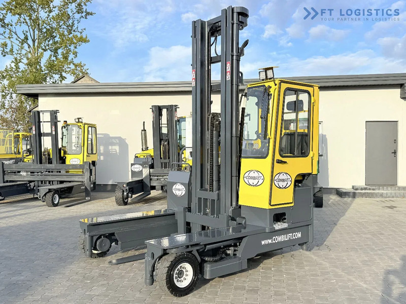 Combilift C5000 / DIESEL / TRIPLEX 7600MM / FULL FREE LIFT / FORK POSITIONER / HEATING / FULL HEATED CABIN / EXCELLENT CONDITION / Wide ra - رافعة شوكية للوصول للأماكن الضيقة ب4 اتجاهات: صورة 3 Combilift C5000 / DIESEL / TRIPLEX 7600MM / FULL FREE LIFT / FORK POSITIONER / HEATING / FULL HEATED CABIN / EXCELLENT CONDITION / Wide ra - رافعة شوكية للوصول للأماكن الضيقة ب4 اتجاهات: صورة 3
