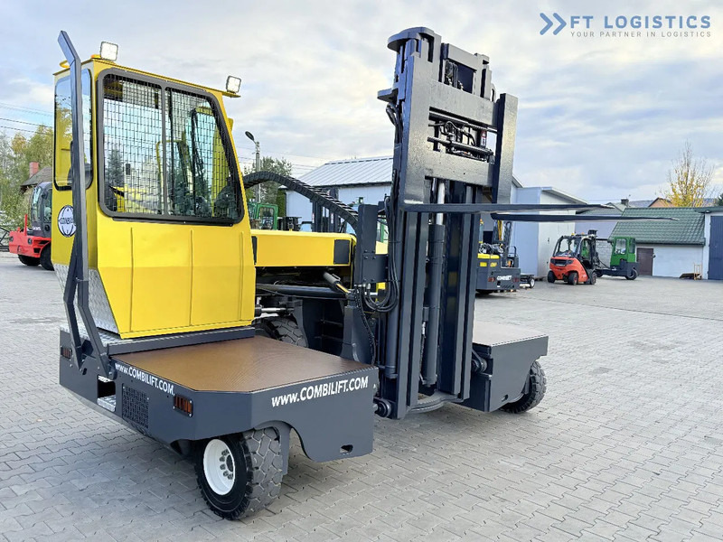 Combilift C5000SR / DIESEL / TRIPLEX MAST – 6100 MM / FORK POSITIONER / FULL CABIN C5000SR / DIESEL / TRIPLEX MAST – 6100 MM / FORK POSITI - شاحنة بلودر جانبي: صورة 1 Combilift C5000SR / DIESEL / TRIPLEX MAST – 6100 MM / FORK POSITIONER / FULL CABIN C5000SR / DIESEL / TRIPLEX MAST – 6100 MM / FORK POSITI - شاحنة بلودر جانبي: صورة 1