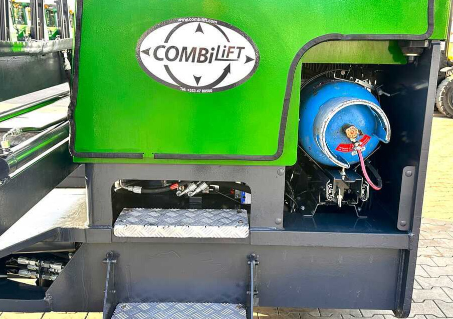 Combilift C5000XL / LPG / AIR CONDITIONING / WIDE POSITIONER / DUPLEX MAST / ADJUSTABLE FORKS / NEW TIRES / EXCELLENT CONDITION! - رافعة شوكية للوصول للأماكن الضيقة ب4 اتجاهات: صورة 5 Combilift C5000XL / LPG / AIR CONDITIONING / WIDE POSITIONER / DUPLEX MAST / ADJUSTABLE FORKS / NEW TIRES / EXCELLENT CONDITION! - رافعة شوكية للوصول للأماكن الضيقة ب4 اتجاهات: صورة 5