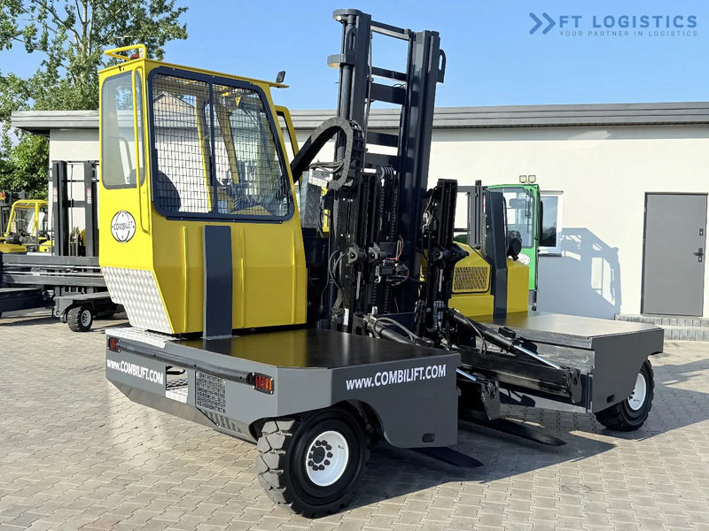Combilift C6000SR / DUPLEX / 4200MM / LOAD CLAMP ON FORKS / FREE LIFT / DIESEL / POSITIONER / NEW TIRES / LIKE NEW / Wide range of four-wa - رافعة شوكية للوصول للأماكن الضيقة ب4 اتجاهات: صورة 2 Combilift C6000SR / DUPLEX / 4200MM / LOAD CLAMP ON FORKS / FREE LIFT / DIESEL / POSITIONER / NEW TIRES / LIKE NEW / Wide range of four-wa - رافعة شوكية للوصول للأماكن الضيقة ب4 اتجاهات: صورة 2
