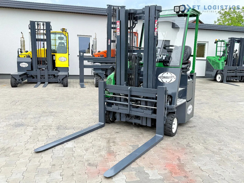 Combilift CB3000 / DIESEL / TRIPLEX 4900MM / FULL FREE LIFT / SIDE SHIFT / FORK POSITIONER / 1500MM FORKS / LIKE NEW CB3000 / DIESEL / TRI - رافعة شوكية للوصول للأماكن الضيقة ب4 اتجاهات: صورة 4 Combilift CB3000 / DIESEL / TRIPLEX 4900MM / FULL FREE LIFT / SIDE SHIFT / FORK POSITIONER / 1500MM FORKS / LIKE NEW CB3000 / DIESEL / TRI - رافعة شوكية للوصول للأماكن الضيقة ب4 اتجاهات: صورة 4