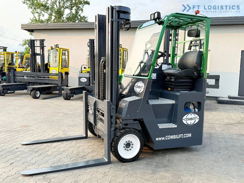 Combilift COMBILIFT C4000CB – TRIPLEX 5200mm – Year 2017 – LPG – FREE LIFT – SIDESHIFT – FORK POSITIONER – CONDITION 5/5 COMBILIFT C4000CB - رافعة شوكية للوصول للأماكن الضيقة ب4 اتجاهات: صورة 2 Combilift COMBILIFT C4000CB – TRIPLEX 5200mm – Year 2017 – LPG – FREE LIFT – SIDESHIFT – FORK POSITIONER – CONDITION 5/5 COMBILIFT C4000CB - رافعة شوكية للوصول للأماكن الضيقة ب4 اتجاهات: صورة 2