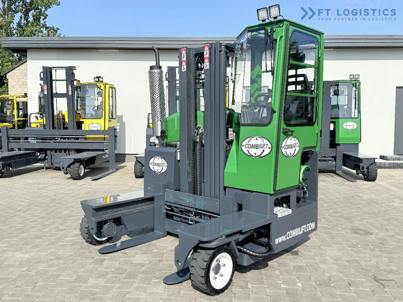 Combilift Combilift C2500 / GAS / TRIPLEX 4900MM / FREE LIFT / ONLY 2446 HOURS / FORK POSITIONER / FULL CABIN / PERFECT CONDITION / Wide r - رافعة شوكية للوصول للأماكن الضيقة ب4 اتجاهات: صورة 1 Combilift Combilift C2500 / GAS / TRIPLEX 4900MM / FREE LIFT / ONLY 2446 HOURS / FORK POSITIONER / FULL CABIN / PERFECT CONDITION / Wide r - رافعة شوكية للوصول للأماكن الضيقة ب4 اتجاهات: صورة 1
