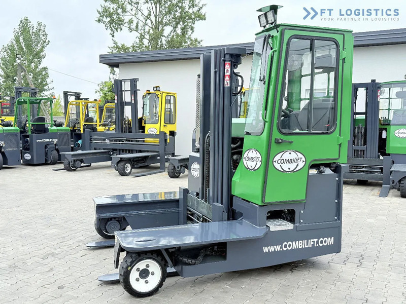 Combilift Combilift C3000 / DIESEL / TRIPLEX 4900MM / FREE LIFT / FORK POSITIONER / HEATING / FULL CABIN / PERFECT CONDITION / Wide range - رافعة شوكية للوصول للأماكن الضيقة ب4 اتجاهات: صورة 2 Combilift Combilift C3000 / DIESEL / TRIPLEX 4900MM / FREE LIFT / FORK POSITIONER / HEATING / FULL CABIN / PERFECT CONDITION / Wide range - رافعة شوكية للوصول للأماكن الضيقة ب4 اتجاهات: صورة 2