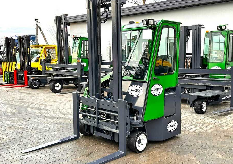 Combilift Combilift C3000CB - DUPLEX 4000mm - Year 2015 - / CABIN - HEATING / ONLY 6546 MTH / EXCELLENT CONDITION / LIKE NEW! - رافعة شوكية للوصول للأماكن الضيقة ب4 اتجاهات: صورة 1 Combilift Combilift C3000CB - DUPLEX 4000mm - Year 2015 - / CABIN - HEATING / ONLY 6546 MTH / EXCELLENT CONDITION / LIKE NEW! - رافعة شوكية للوصول للأماكن الضيقة ب4 اتجاهات: صورة 1