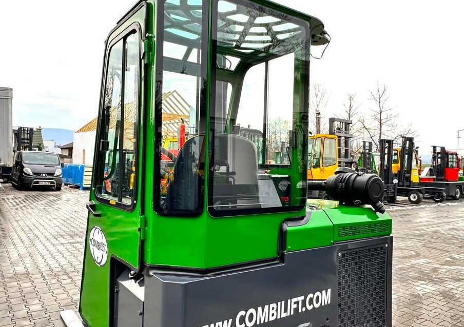 Combilift Combilift C3000CB - DUPLEX 4000mm - Year 2015 - / CABIN - HEATING / ONLY 6546 MTH / EXCELLENT CONDITION / LIKE NEW! - رافعة شوكية للوصول للأماكن الضيقة ب4 اتجاهات: صورة 5 Combilift Combilift C3000CB - DUPLEX 4000mm - Year 2015 - / CABIN - HEATING / ONLY 6546 MTH / EXCELLENT CONDITION / LIKE NEW! - رافعة شوكية للوصول للأماكن الضيقة ب4 اتجاهات: صورة 5