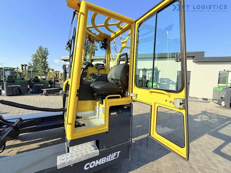 رافعة شوكية للوصول للأماكن الضيقة ب4 اتجاهات Combilift Combilift C5000 / DIESEL / TRIPLEX 6000MM / FREE LIFT / FORK POSITIONER / BUILT-IN SCALE / HEATING / FULL CABIN / PERFECT CONDIT: صورة 17 رافعة شوكية للوصول للأماكن الضيقة ب4 اتجاهات Combilift Combilift C5000 / DIESEL / TRIPLEX 6000MM / FREE LIFT / FORK POSITIONER / BUILT-IN SCALE / HEATING / FULL CABIN / PERFECT CONDIT: صورة 17
