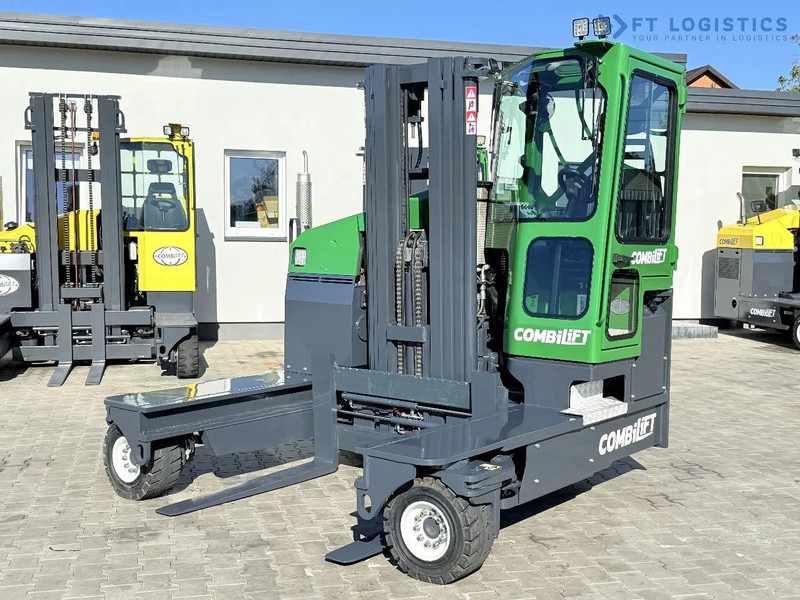 Combilift Combilift FOUR-WAY MULTIDIRECTIONAL FORKLIFT C4500 / DIESEL / TRIPLEX 4900MM / ONLY 4854 HOURS / FORK POSITIONER / FULL CABIN – - رافعة شوكية للوصول للأماكن الضيقة ب4 اتجاهات: صورة 4 Combilift Combilift FOUR-WAY MULTIDIRECTIONAL FORKLIFT C4500 / DIESEL / TRIPLEX 4900MM / ONLY 4854 HOURS / FORK POSITIONER / FULL CABIN – - رافعة شوكية للوصول للأماكن الضيقة ب4 اتجاهات: صورة 4