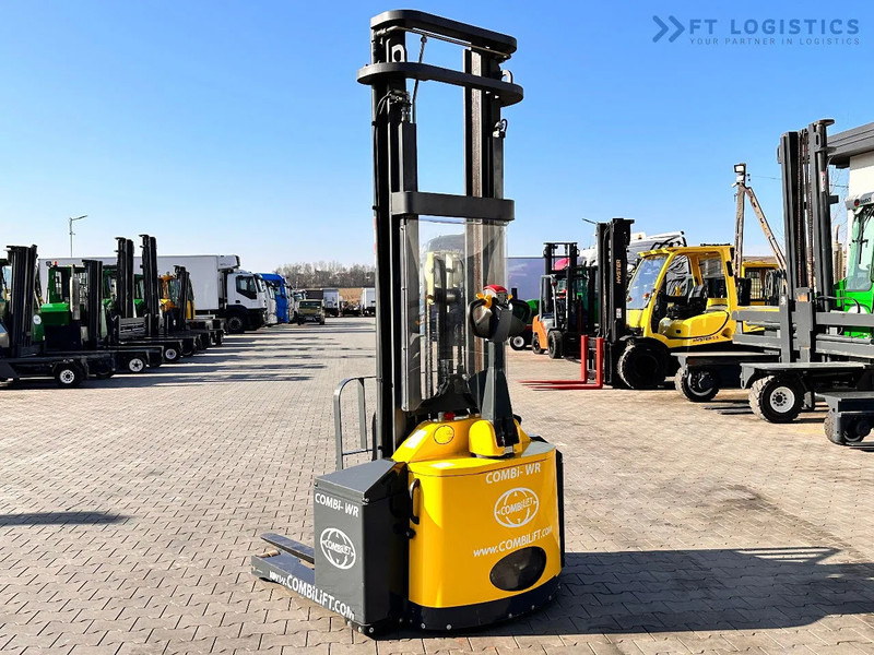Combilift WR-4 / DUPLEX / 4.5M / 2017 / ONLY 30 MTH / LIKE NEW / 1500KG - آلة تكديس: صورة 5 Combilift WR-4 / DUPLEX / 4.5M / 2017 / ONLY 30 MTH / LIKE NEW / 1500KG - آلة تكديس: صورة 5