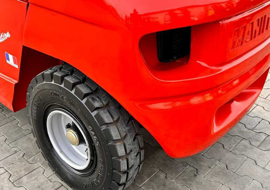 Manitou MSI30 / DIESEL / DUPLEX / 3400MM / CABIN / FORK POSITIONER / SIDE SHIFT / LIKE NEW - رافعة شوكية للأراضي الوعرة: صورة 5 Manitou MSI30 / DIESEL / DUPLEX / 3400MM / CABIN / FORK POSITIONER / SIDE SHIFT / LIKE NEW - رافعة شوكية للأراضي الوعرة: صورة 5