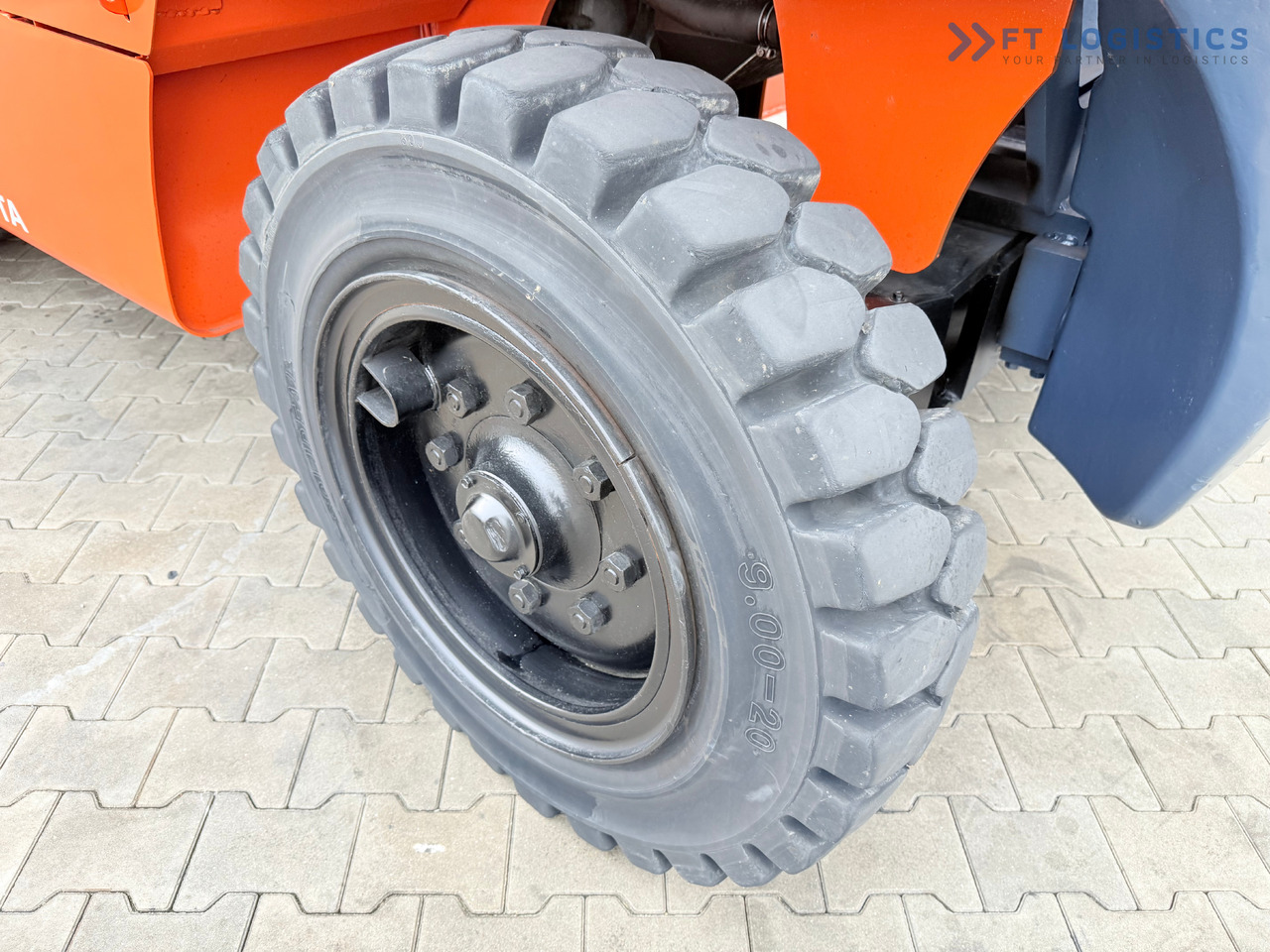 TOYOTA 60-5FD80 / DIESEL / DUPLEX - 4500MM / NEW TYRES / HEATED CABIN / 8 TON / UDT / EXCELLENT CONDITION - رافعة شوكية ديزل: صورة 5 TOYOTA 60-5FD80 / DIESEL / DUPLEX - 4500MM / NEW TYRES / HEATED CABIN / 8 TON / UDT / EXCELLENT CONDITION - رافعة شوكية ديزل: صورة 5
