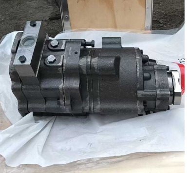 CATERPILLAR 132-3629 - مضخة هيدروليكية - حفّار: صورة 1 CATERPILLAR 132-3629 - مضخة هيدروليكية - حفّار: صورة 1