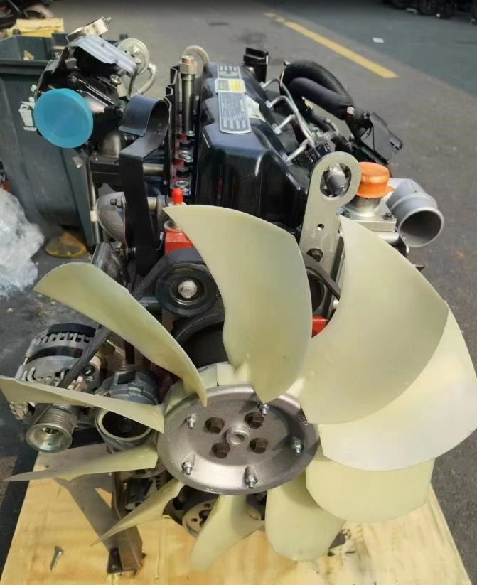 CUMMINS QSF3.8 - محرك - حفّار: صورة 2 CUMMINS QSF3.8 - محرك - حفّار: صورة 2