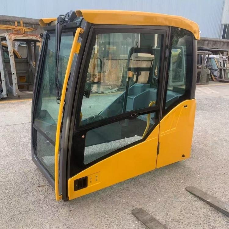 HITACHI ZX200-3 - كابينة - حفّار: صورة 1 HITACHI ZX200-3 - كابينة - حفّار: صورة 1