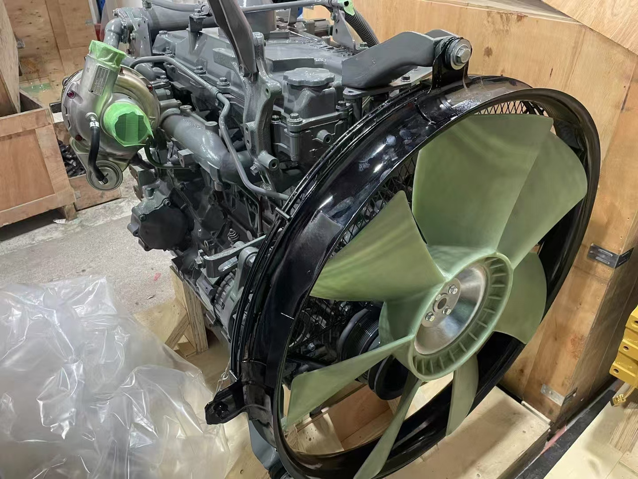 ISUZU 4HK1 - محرك - حفّار: صورة 3 ISUZU 4HK1 - محرك - حفّار: صورة 3