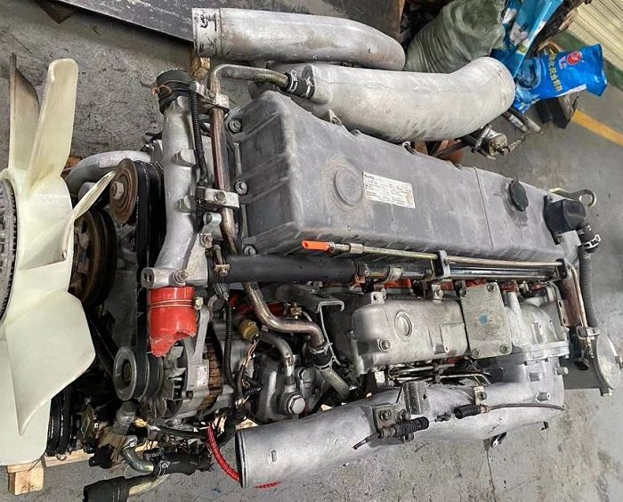 ISUZU 6WF1 - محرك - مضخة خرسانة: صورة 2 ISUZU 6WF1 - محرك - مضخة خرسانة: صورة 2