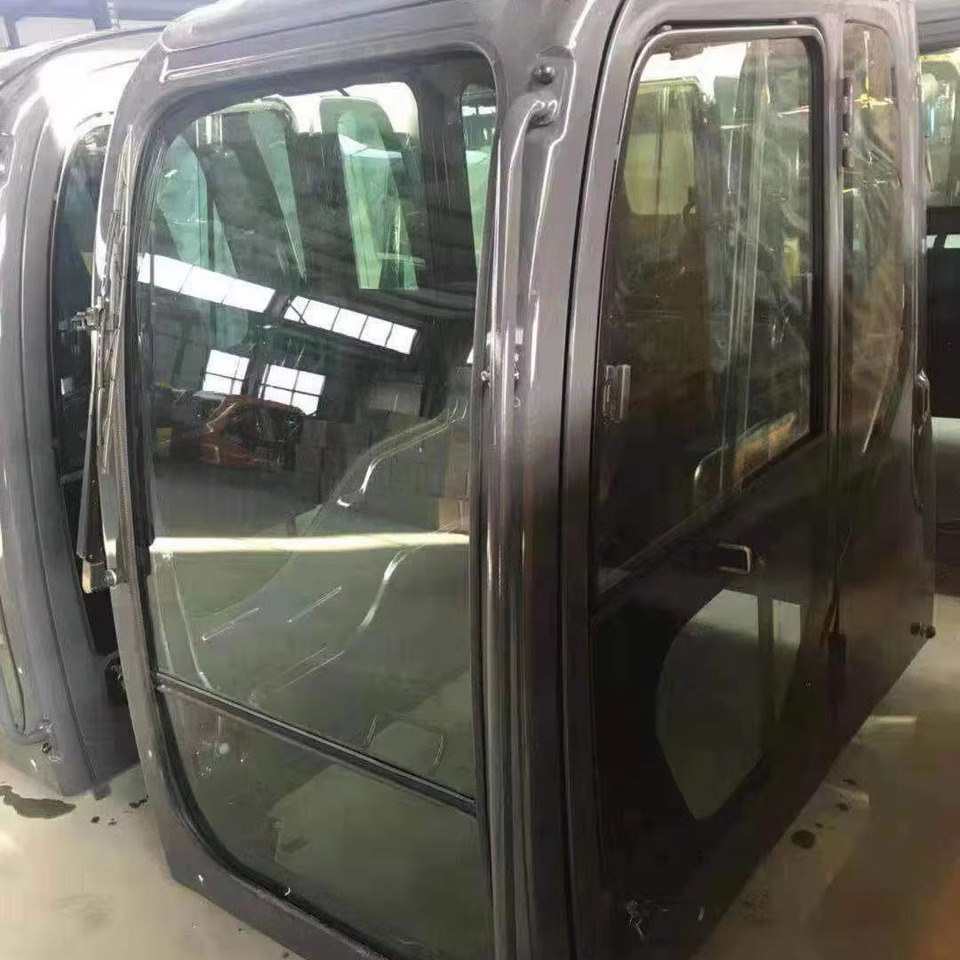 KOBELCO SK250-8 SK350-8 SK480 - كابينة - حفّار: صورة 1 KOBELCO SK250-8 SK350-8 SK480 - كابينة - حفّار: صورة 1