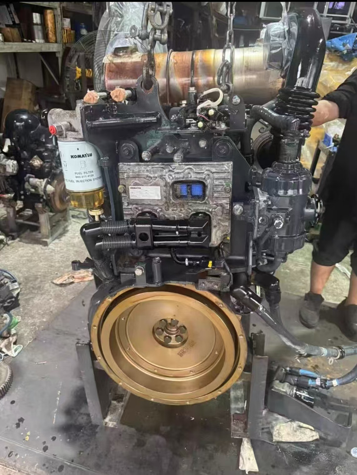 KOMATSU 4D95LE-6 - محرك - حفّار: صورة 3 KOMATSU 4D95LE-6 - محرك - حفّار: صورة 3
