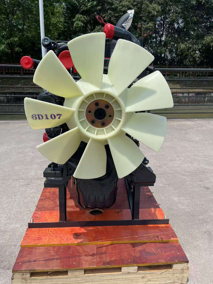 KOMATSU 6D107E-1 - محرك - حفّار: صورة 4 KOMATSU 6D107E-1 - محرك - حفّار: صورة 4