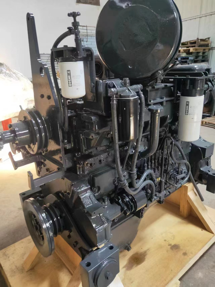 KOMATSU 6D125E - محرك - حفّار: صورة 4 KOMATSU 6D125E - محرك - حفّار: صورة 4