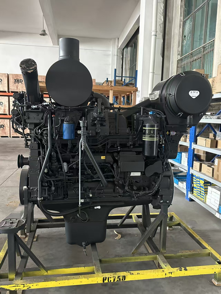 KOMATSU 6D140E-5 - محرك - حفّار: صورة 2 KOMATSU 6D140E-5 - محرك - حفّار: صورة 2