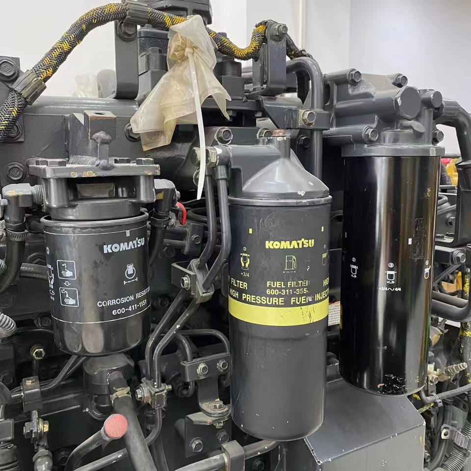 KOMATSU SAA6D125E-5 - محرك - حفّار: صورة 3 KOMATSU SAA6D125E-5 - محرك - حفّار: صورة 3