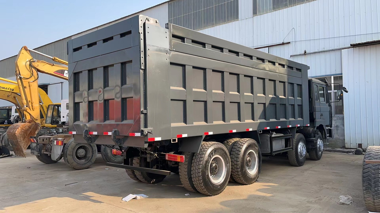 SHACMAN Shacman F3000 8*4 dump truck - شاحنة قلاب: صورة 2 SHACMAN Shacman F3000 8*4 dump truck - شاحنة قلاب: صورة 2