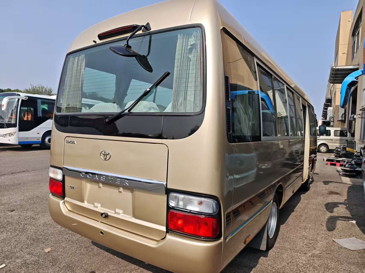 TOYOTA COASTER 23 seats - حافلة نقل لمسافات طويلة: صورة 3 TOYOTA COASTER 23 seats - حافلة نقل لمسافات طويلة: صورة 3