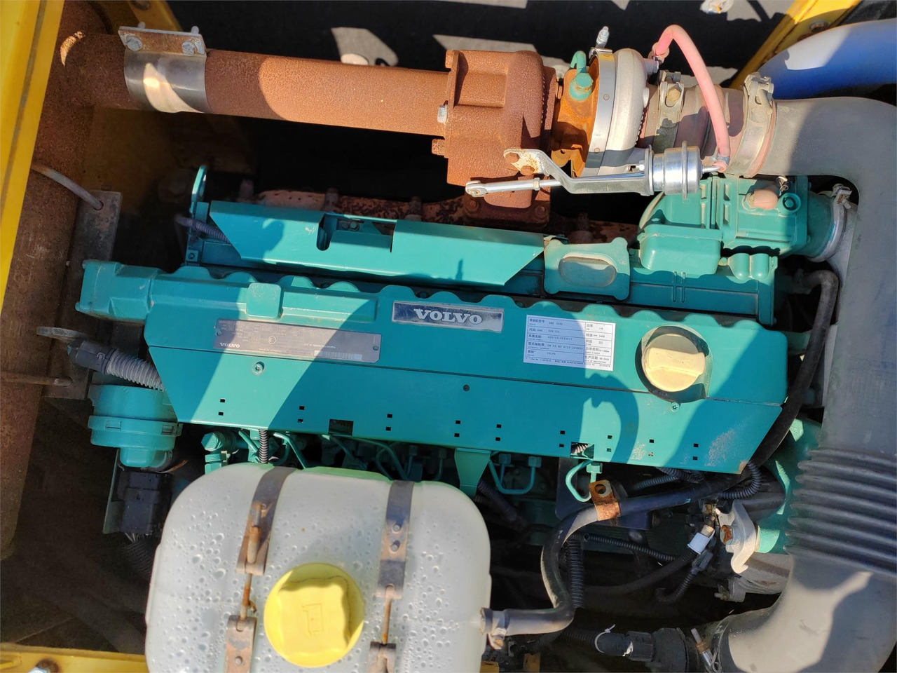 VOLVO D6E - محرك - حفّار: صورة 1 VOLVO D6E - محرك - حفّار: صورة 1