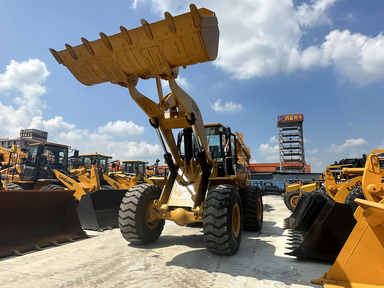 BACKHOE LOADER Used High Quality CAT 950G Wheel Loader on Hot Sale CAT in Stock for Sale - اللودر بعجل: صورة 5 BACKHOE LOADER Used High Quality CAT 950G Wheel Loader on Hot Sale CAT in Stock for Sale - اللودر بعجل: صورة 5
