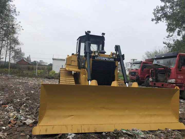 CAT High Quality Used Machinery , Original D6h Cat Bulldozer , Winch Attached Cat Bulldozer - بلدوزر: صورة 3 CAT High Quality Used Machinery , Original D6h Cat Bulldozer , Winch Attached Cat Bulldozer - بلدوزر: صورة 3