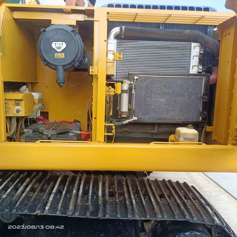 حفار زاحف CATERPILLAR 320D [ Copy ] [ Copy ]: صورة 6